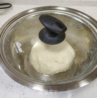 葱油饼的做法步骤：2