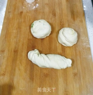 葱油饼的做法步骤：6