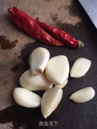 炝锅包菜的做法步骤：2
