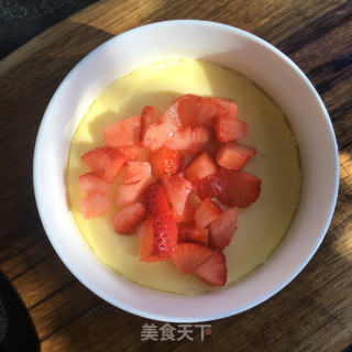 草莓鸡蛋羹的做法步骤：8