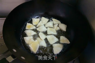 饺子皮椒盐酥的做法步骤：4