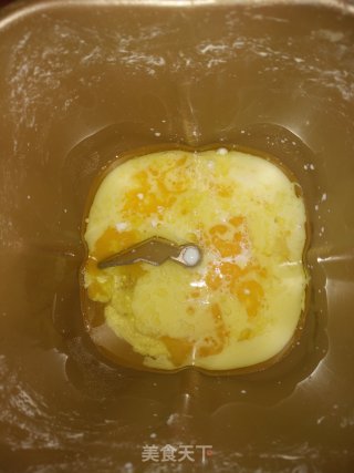 黄油蒜香手撕包的做法步骤：1