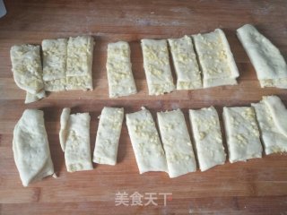 黄油蒜香手撕包的做法步骤：14