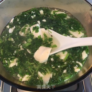 荠菜豆腐汤的做法步骤：6