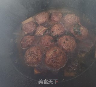 红烩肉丸子的做法步骤：5