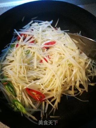 炝炒土豆丝的做法步骤：4