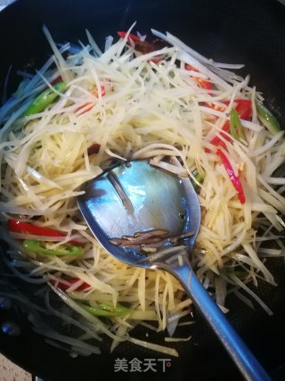 炝炒土豆丝的做法步骤：5