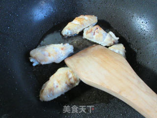 【电饭锅版】香辣什锦中翅的做法步骤：3