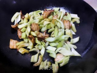 肉片炒芹菜的做法步骤：6