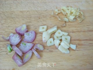 香辣手撕包菜干豆腐的做法步骤：4