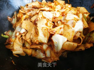 香辣手撕包菜干豆腐的做法步骤：9