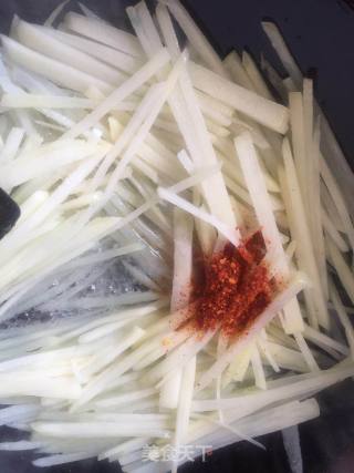 酸辣土豆丝的做法步骤：4