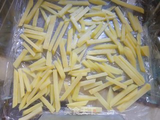 美味炸薯条的做法步骤：4