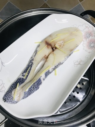 清蒸鳕鱼的做法步骤：2