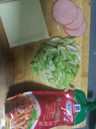 紫菜米堡的做法步骤：1