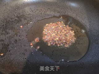 姥姥家香椿面的做法步骤：1