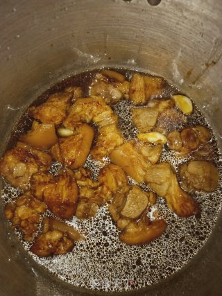 土豆猪脚肉的做法步骤：5