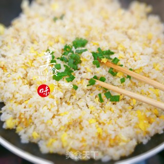 鸡蛋炒饭的做法步骤：7