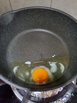 泡菜蛋炒饭的做法步骤：3