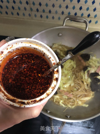 香辣粉丝包菜烧火腿的做法步骤：8