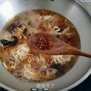 酸辣汤的做法步骤：6