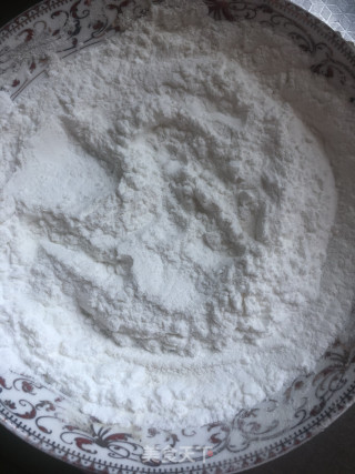 干炸黄花鱼的做法步骤：2