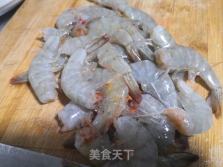 大虾粉丝煲的做法步骤：1