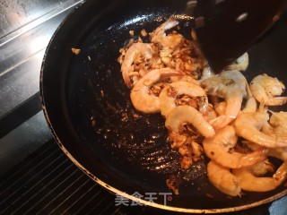大虾粉丝煲的做法步骤：5