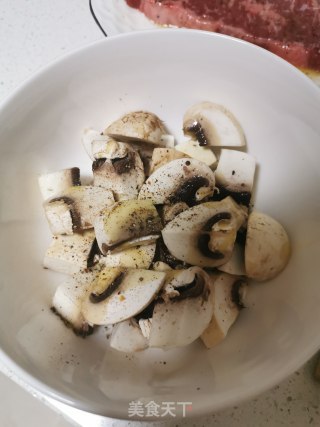 香煎西冷牛排的做法步骤：6
