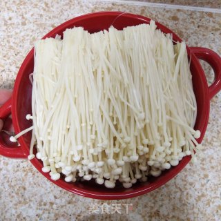蒜蓉粉丝金针菇的做法步骤：2