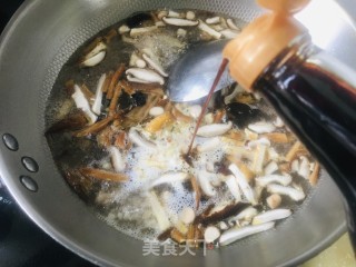 酸辣肉丝汤的做法步骤：5