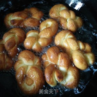 手工小麻花的做法步骤：16