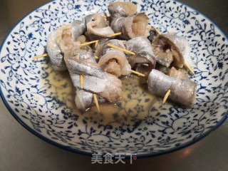 干烧带鱼卷的做法步骤：7