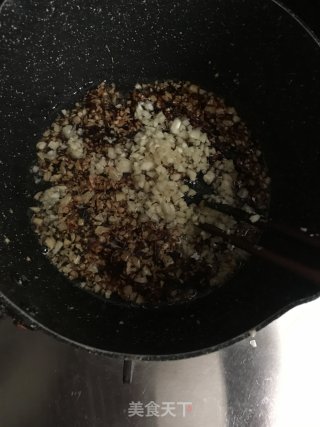 金银蒜烤九肚鱼的做法步骤：6