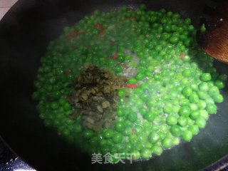 豌豆炒肉的做法步骤：9