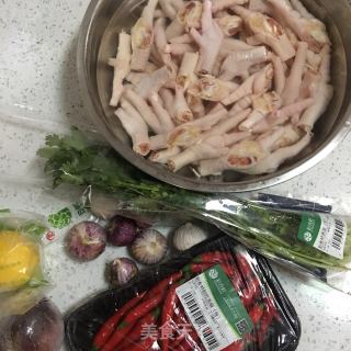 超好吃的柠檬酸辣凤爪的做法步骤：2