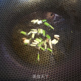 醋溜紫山药的做法步骤：2