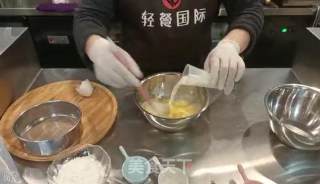 自制甜品|芒果班戟的做法步骤：3