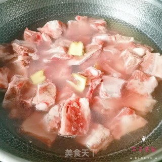 无油版糖醋排骨的做法步骤：2