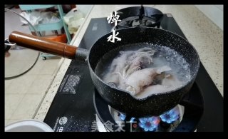 爆炒海兔子的做法步骤：1