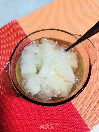 雪梨银耳汤的做法步骤：8