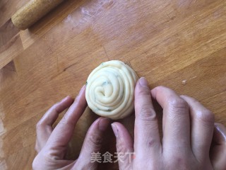 葱花千层饼的做法步骤：11