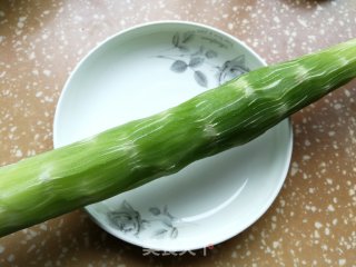 莴笋丝炒蛋的做法步骤：1