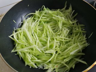 莴笋丝炒蛋的做法步骤：5