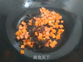 什锦炒饭的做法步骤：4