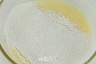 草莓雪崩蛋糕（6寸）的做法步骤：5