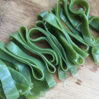 菠菜汁凉皮的做法步骤：11