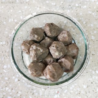 牛筋丸蘑菇汤的做法步骤：1