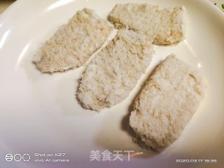 香煎鳕鱼的做法步骤：1