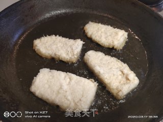 香煎鳕鱼的做法步骤：2